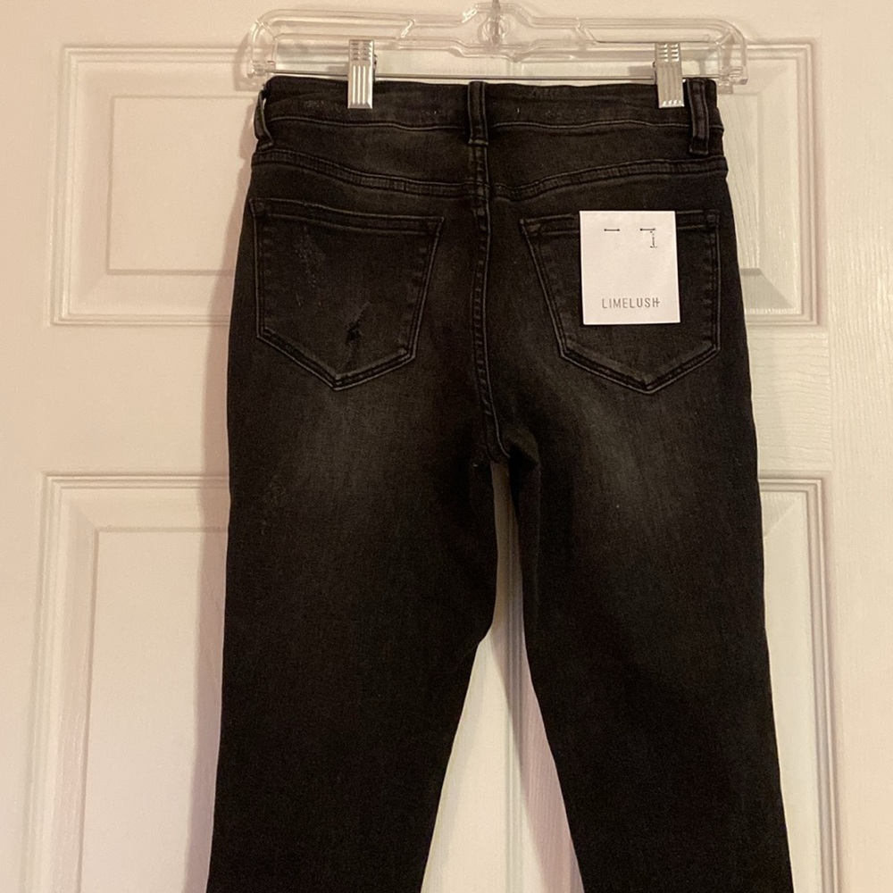 Black skinny jeans with leopard accent